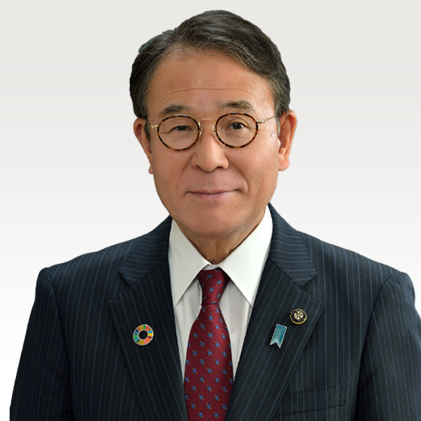 臂泰雄